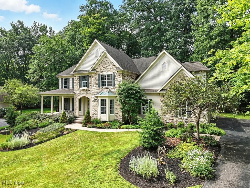 Chagrin Falls, Ohio 44023, United States, 4 Bedrooms Bedrooms, ,3 BathroomsBathrooms,Residential,Active,178086