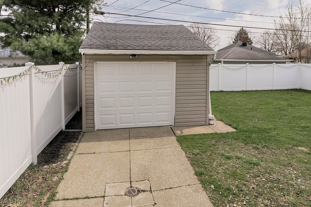 4707 Brookhigh Drive, Brooklyn, Ohio image 32