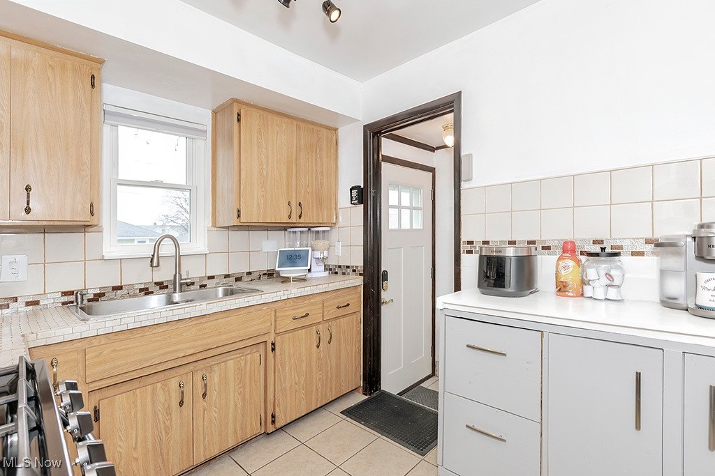 4707 Brookhigh Drive, Brooklyn, Ohio image 11