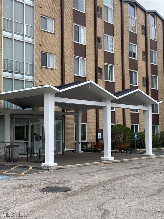 Kings Path Condo - Residential