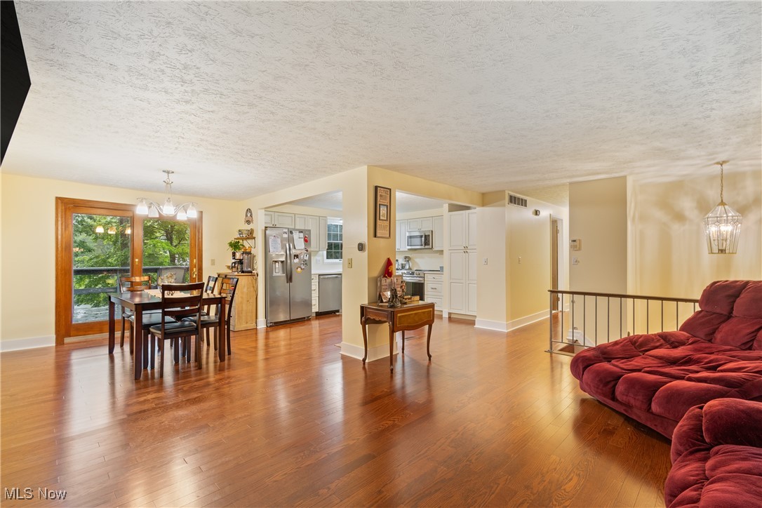 Twin Oaks - Residential