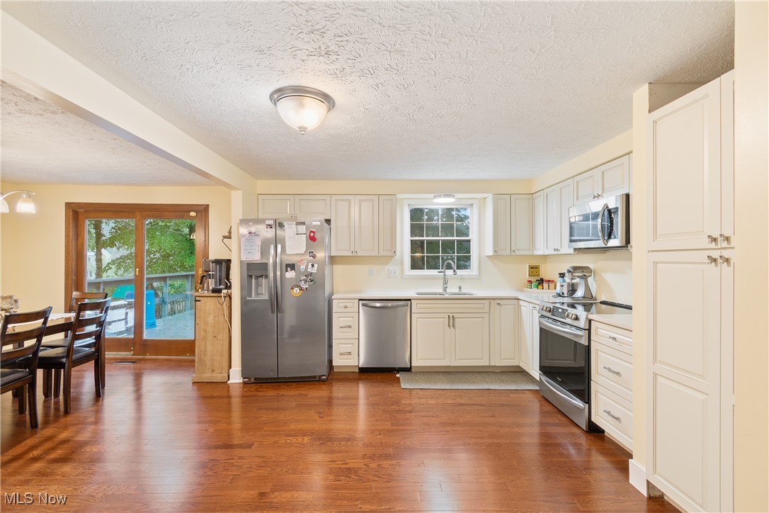 Twin Oaks - Residential