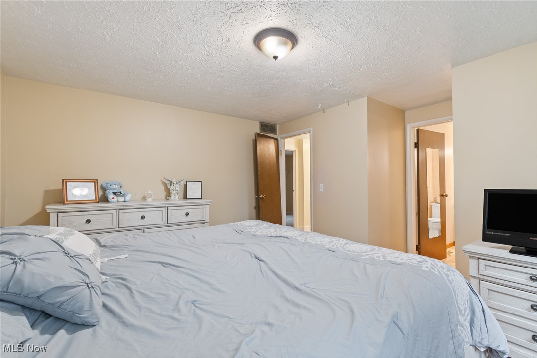 Twin Oaks - Residential