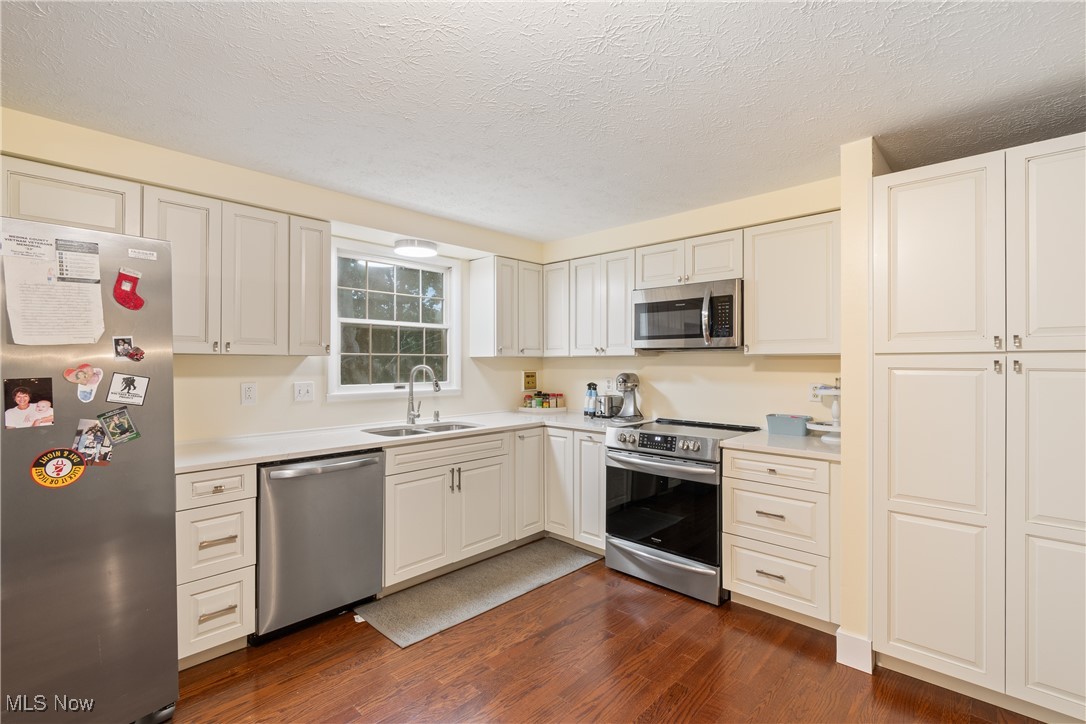 Twin Oaks - Residential