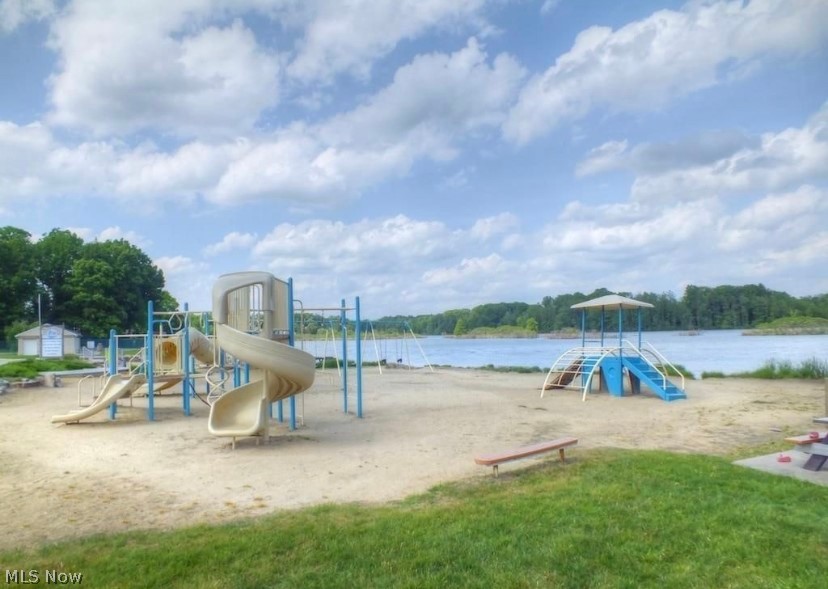 Aurora Shores - Residential