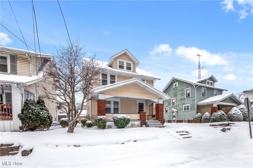 Photo of 2318 7th Street NW, Canton, OH 44708 (MLS # 5183730)