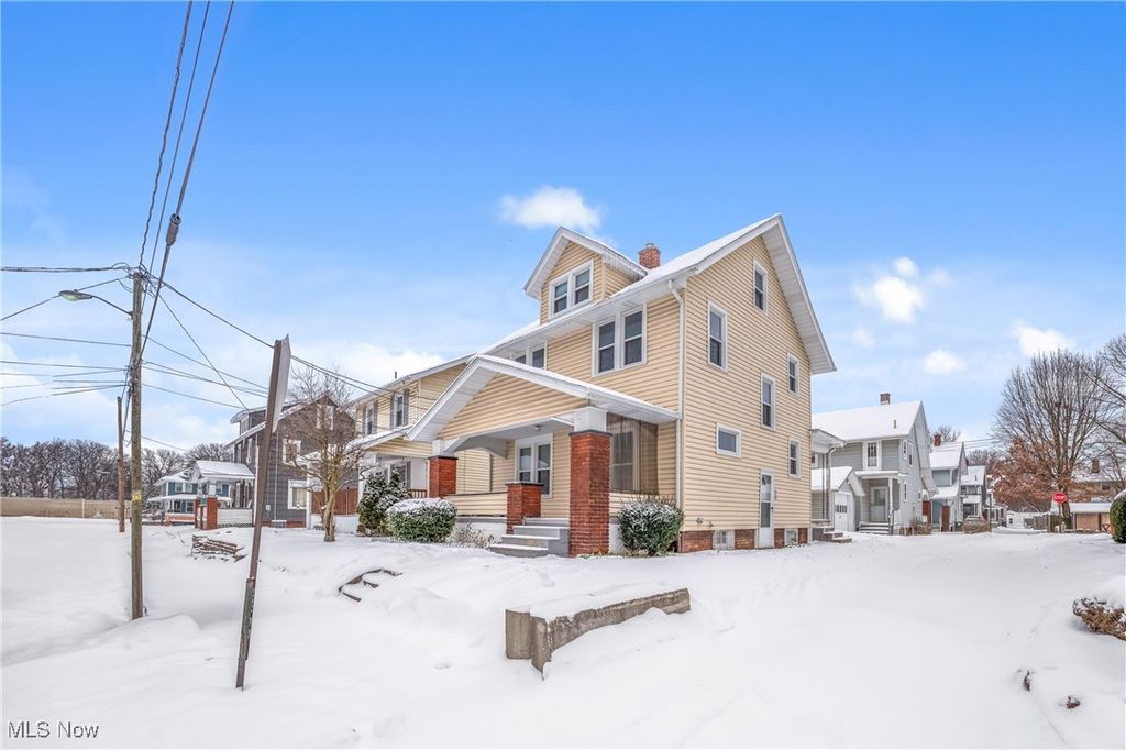 Photo of 2318 7th Street NW, Canton, OH 44708 (MLS # 5183730)