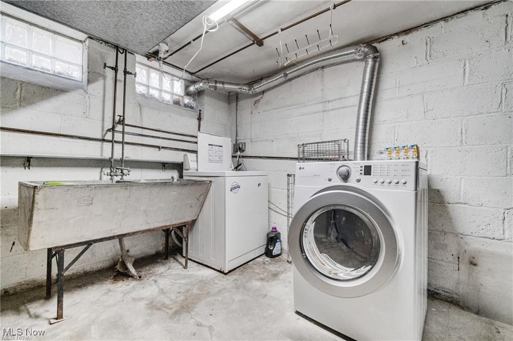 Center Green - Residential Lease