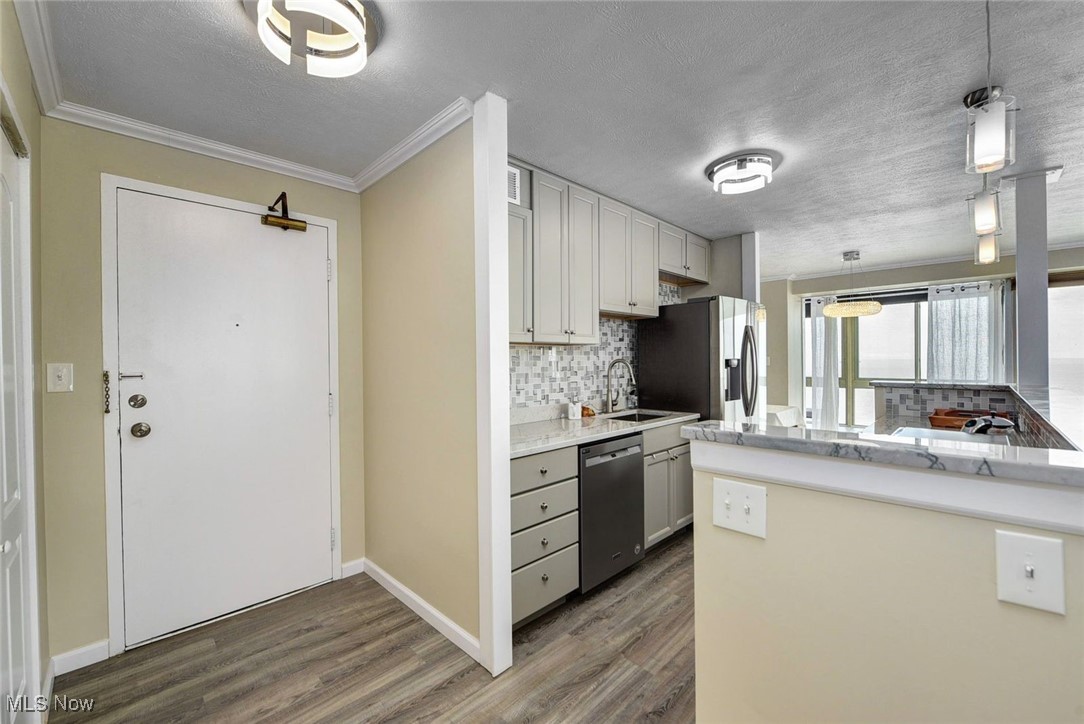 Marine Towers East Condo - Residential Lease