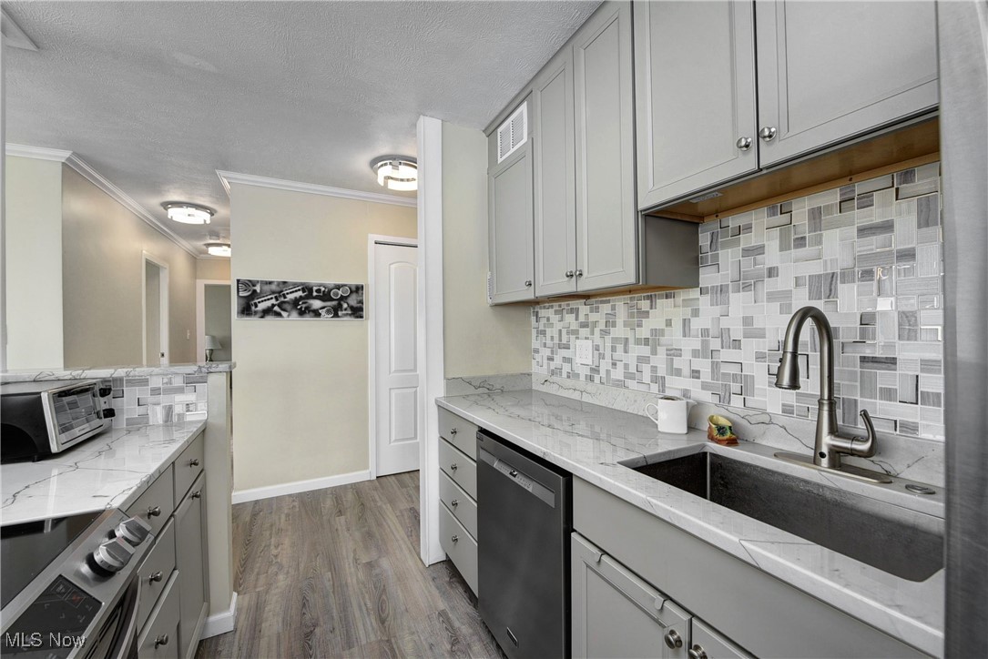 Marine Towers East Condo - Residential Lease