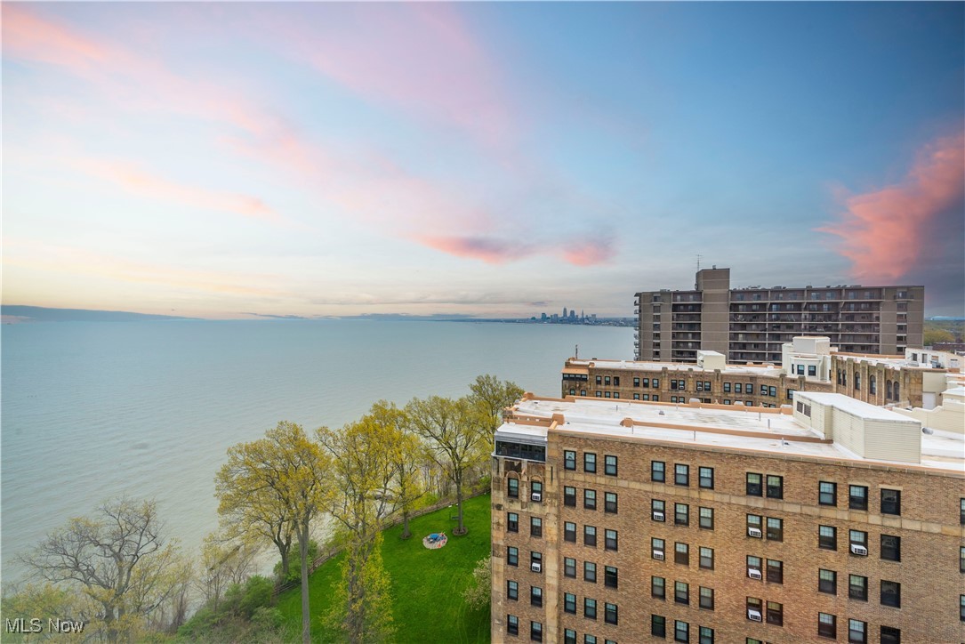Marine Towers East Condo - Residential Lease