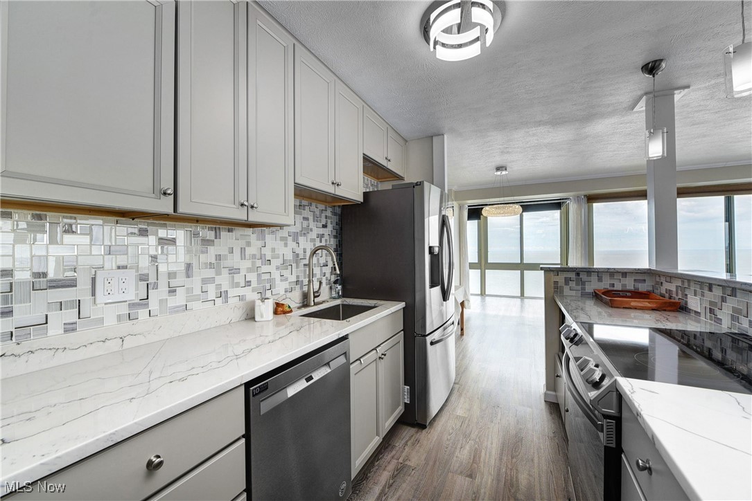 Marine Towers East Condo - Residential Lease