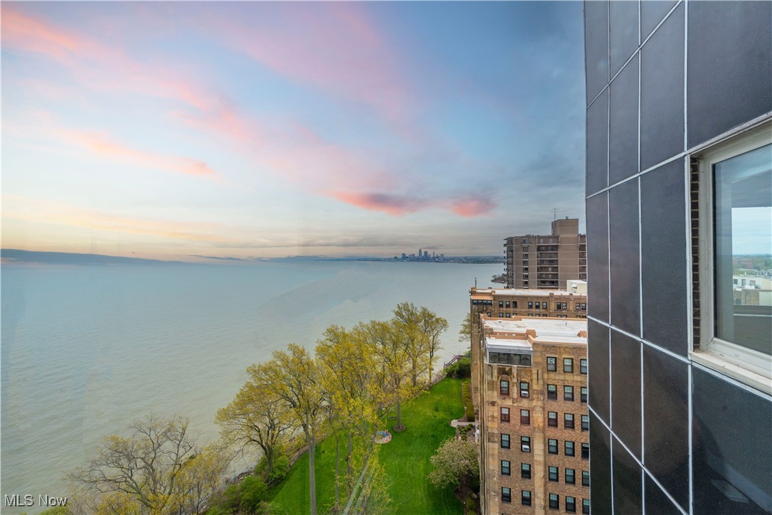 Marine Towers East Condo - Residential Lease