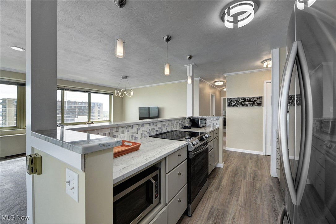 Marine Towers East Condo - Residential Lease