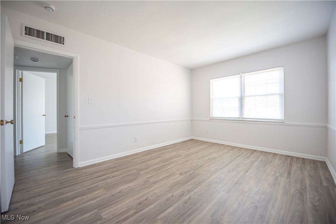 Shaker Villas/Ohio 02 Condo - Residential