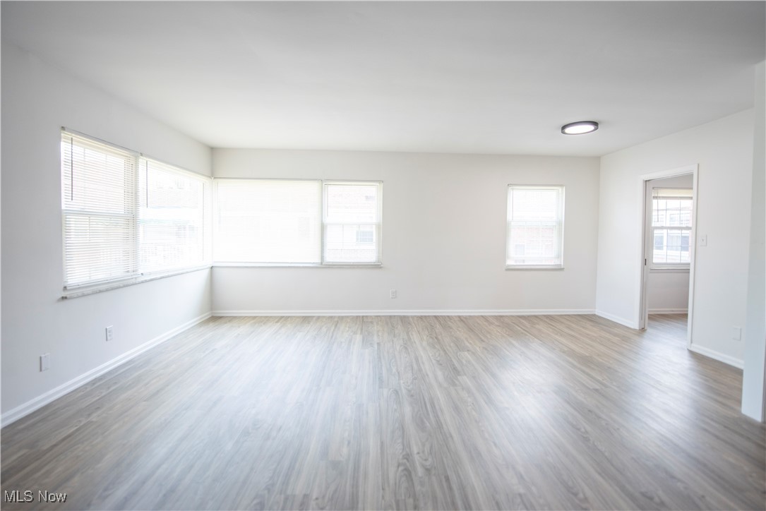 Shaker Villas/Ohio 02 Condo - Residential