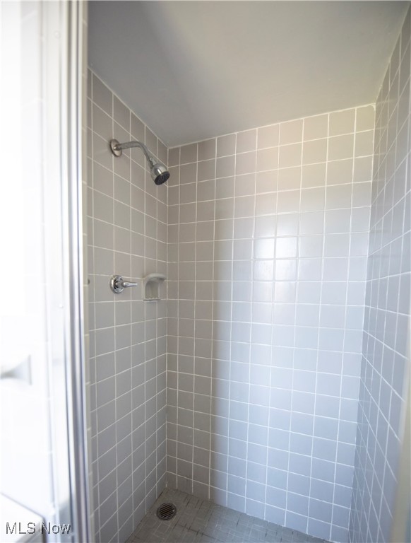 Shaker Villas/Ohio 02 Condo - Residential