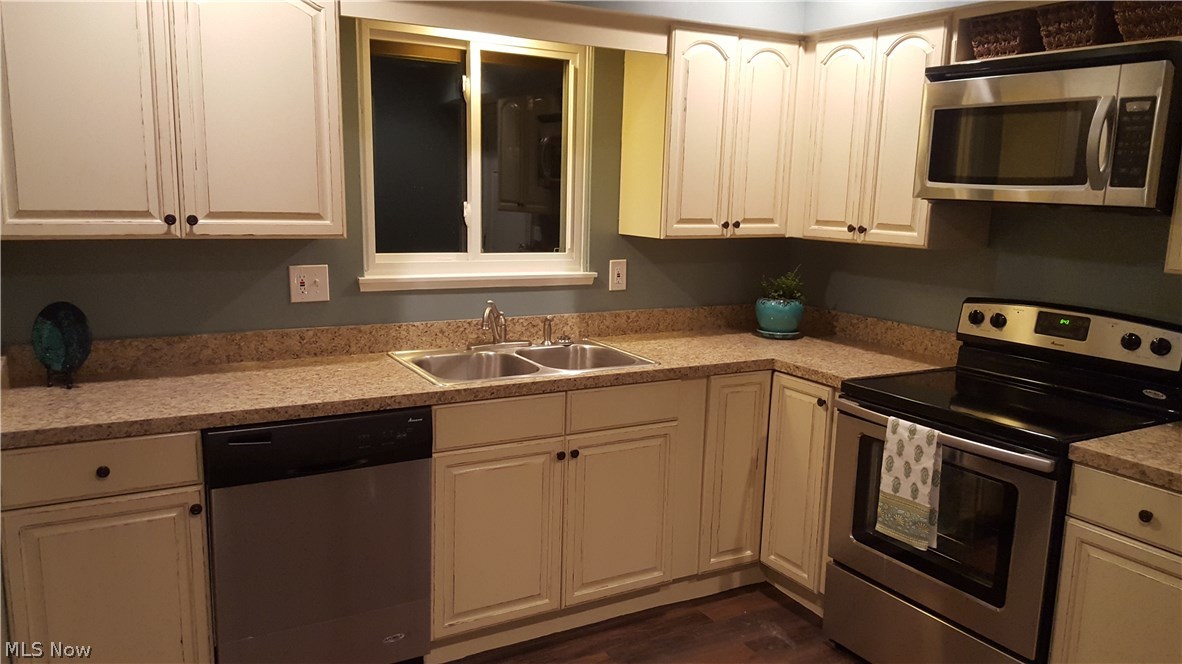 Avon Dover Beach - Residential