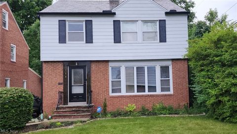 Single Family Residence in Cleveland OH 2164 Fenwick Road.jpg