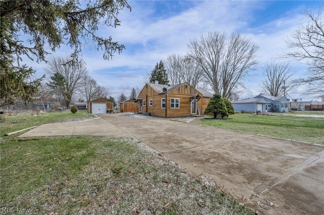 1325 Hadcock Road