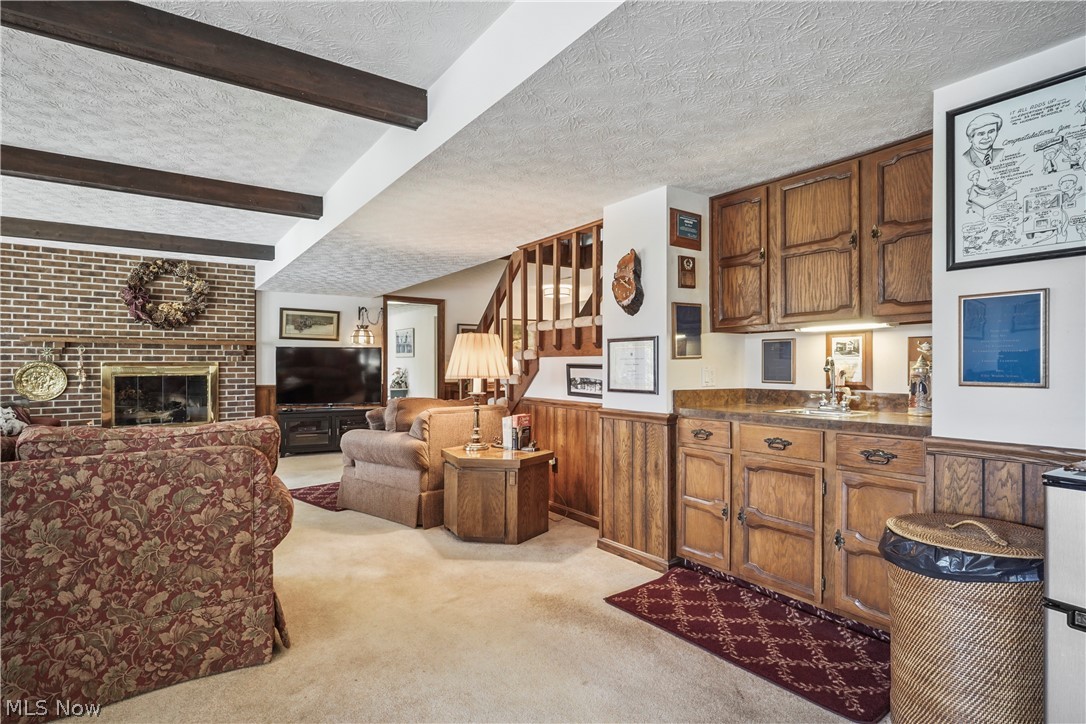 Sugar Bush Knolls - Residential