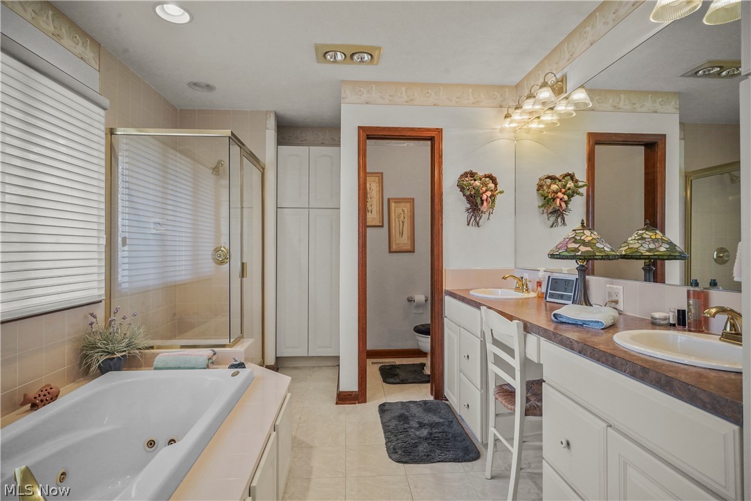 Sugar Bush Knolls - Residential