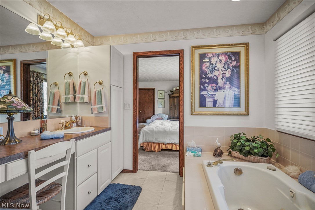 Sugar Bush Knolls - Residential