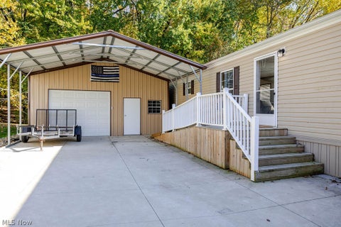 Tiny photo for 2212 Kingsbury Drive SW, Canton, OH 44706 (MLS # 5256528)