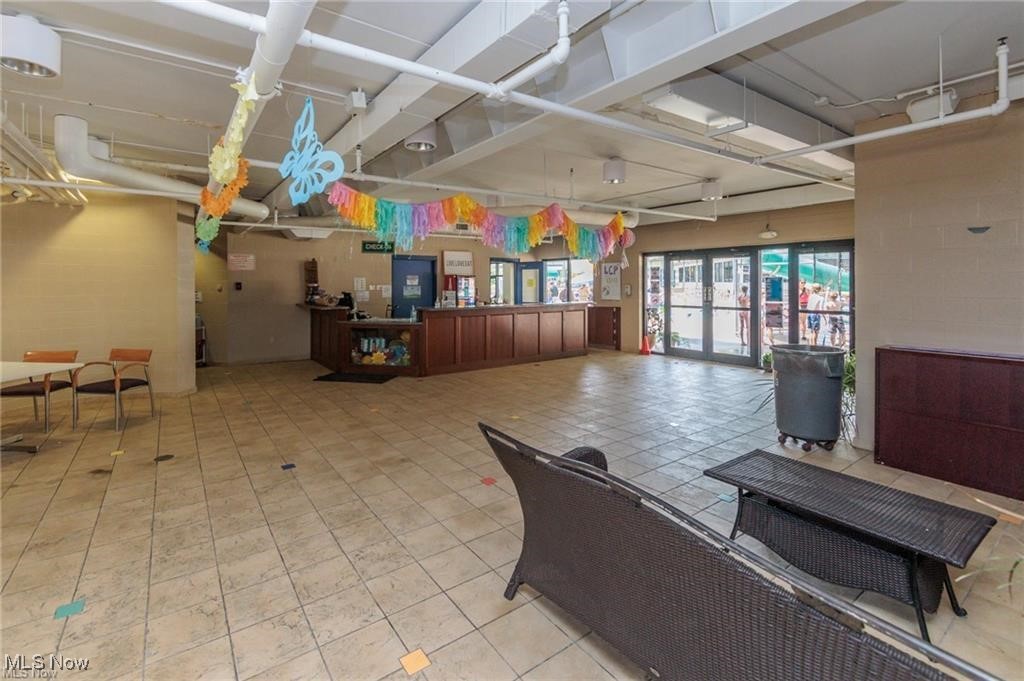 Hudson - Commercial Sale