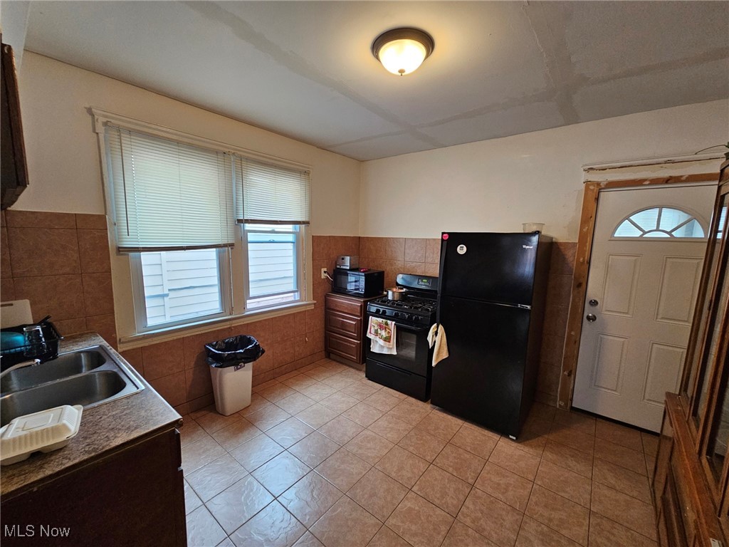 Kellogg/West Tremont - Residential Income