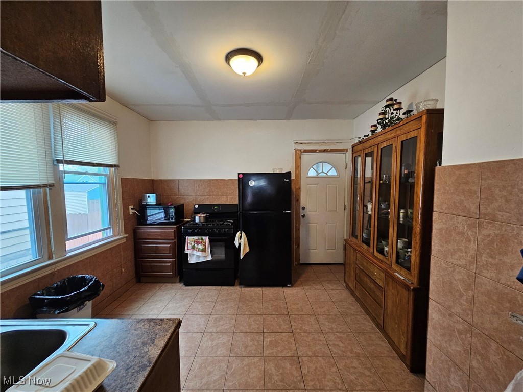 Kellogg/West Tremont - Residential Income