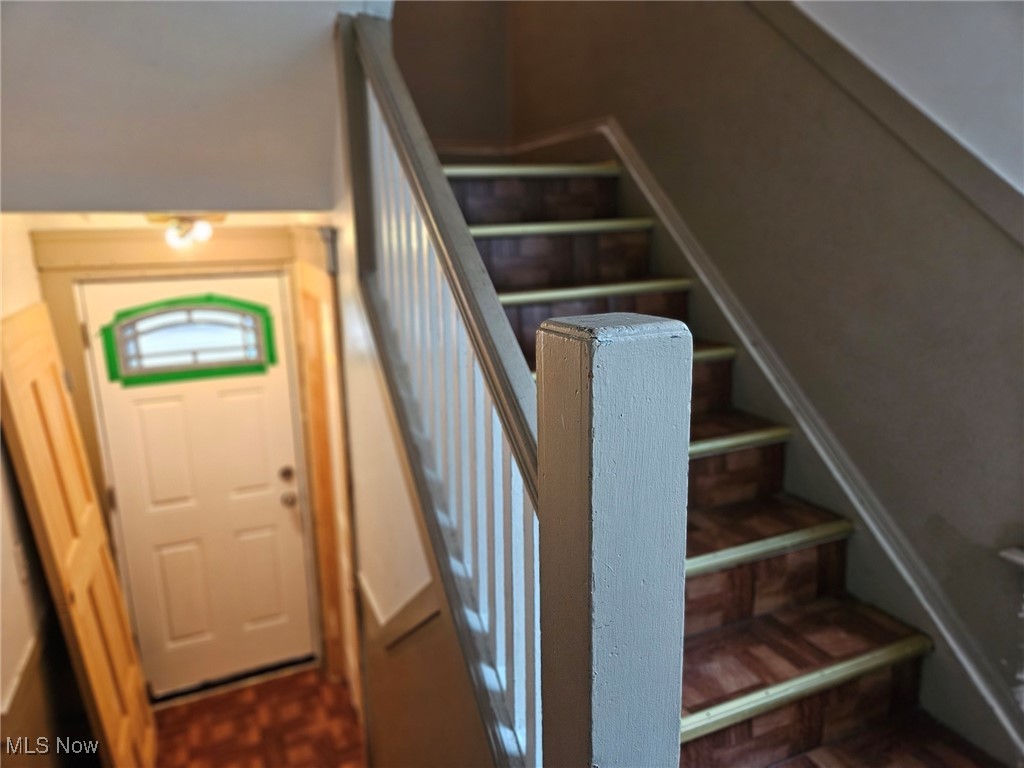 Kellogg/West Tremont - Residential Income