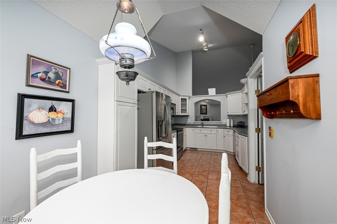 Riverchase Condos Prcl L - Residential