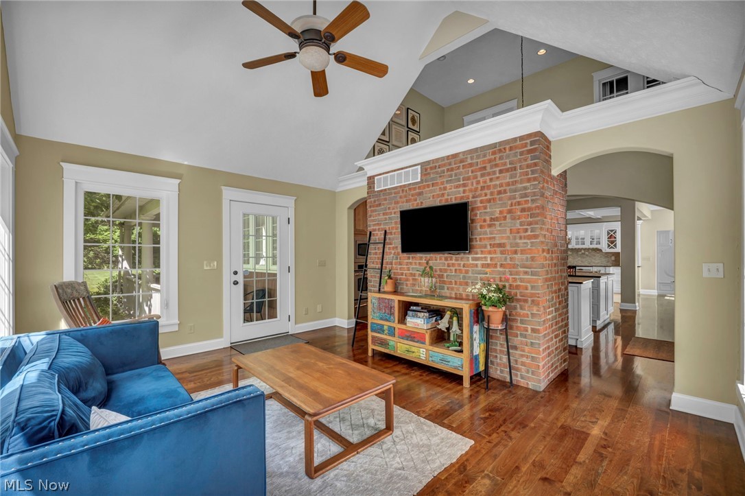 7125 Bridlewood Drive