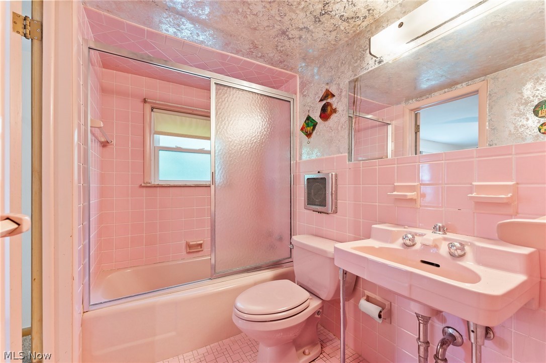 University Pkwy Resub 01 - Residential