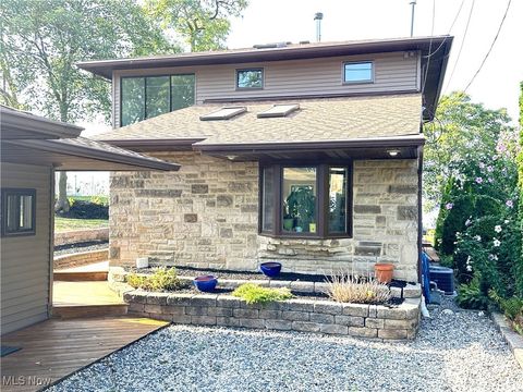 4419 E Lake Road Sheffield Lake OH 44054