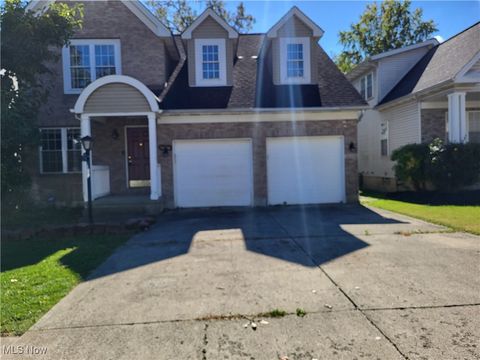 16216 Sunny Glenn Avenue Cleveland OH 44128