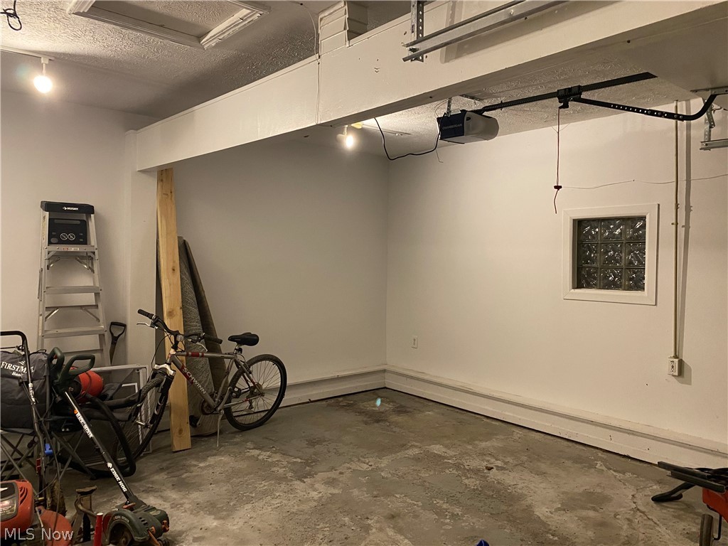 Oak Hill 02 - Residential