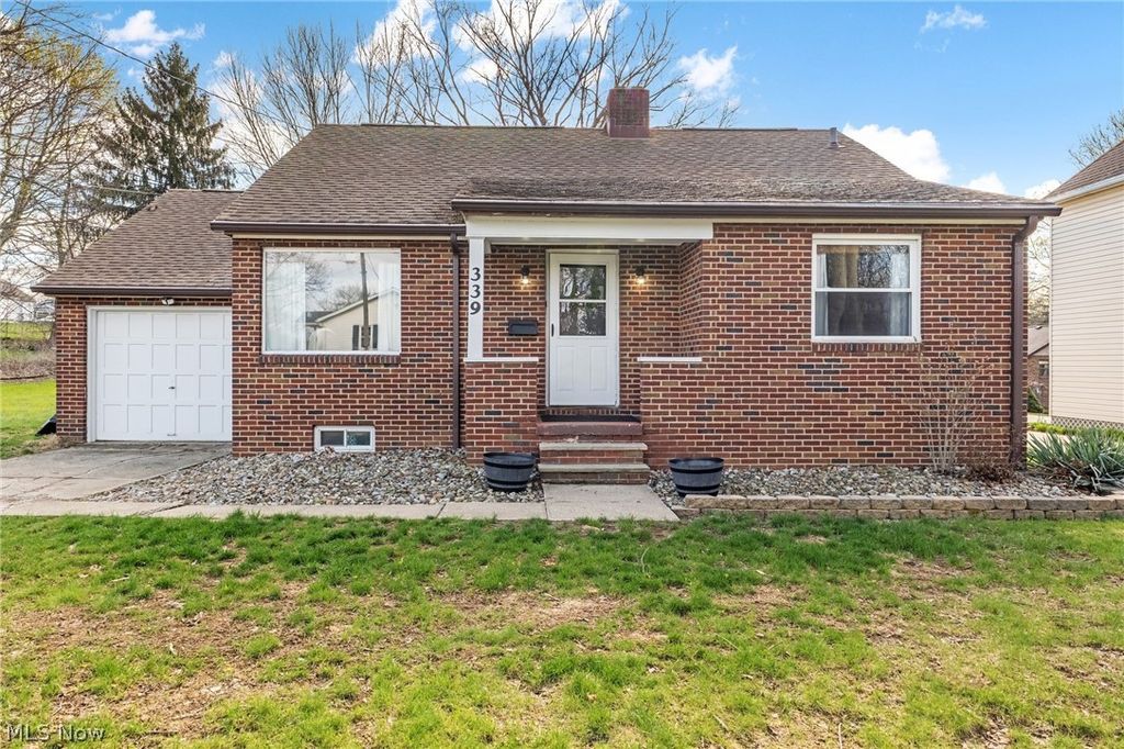 Photo of 339 Schrop Avenue, Akron, OH 44312 (MLS # 5199362)