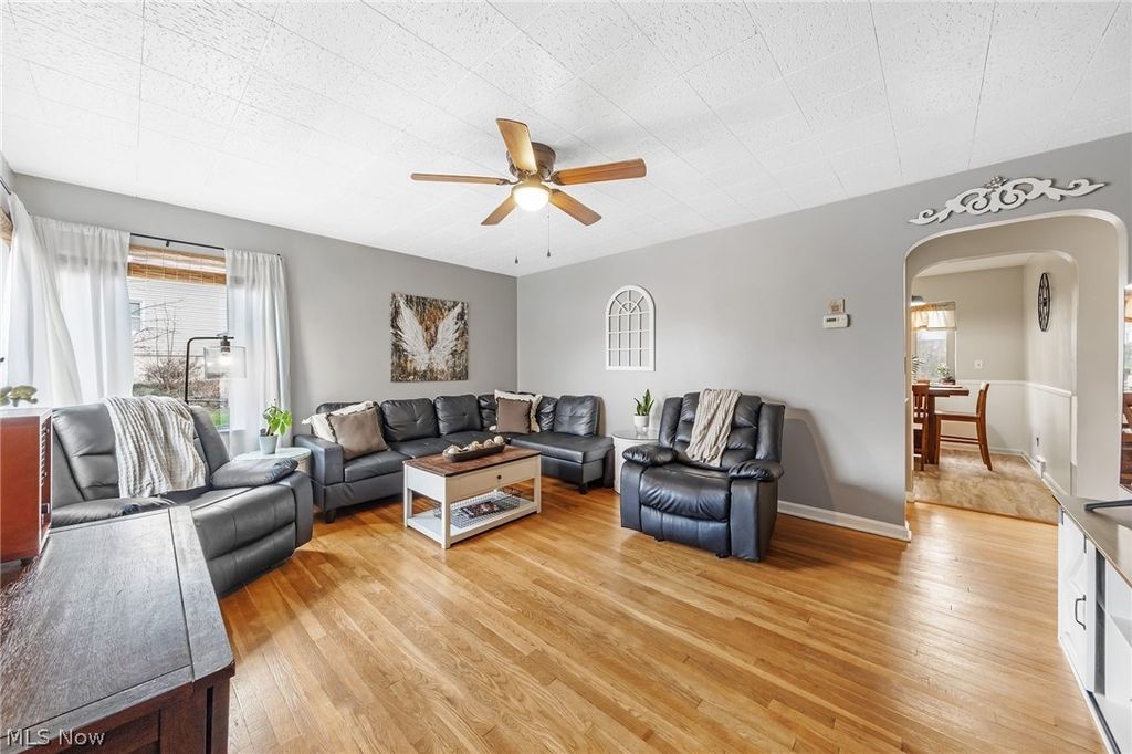 Photo of 339 Schrop Avenue, Akron, OH 44312 (MLS # 5199362)