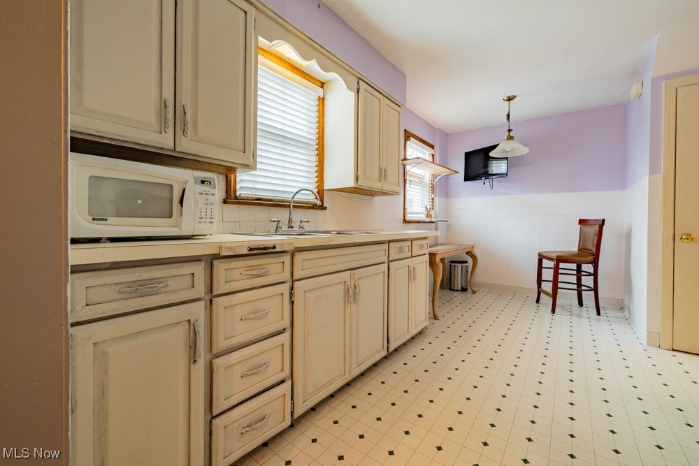 Rayen Companys - Residential