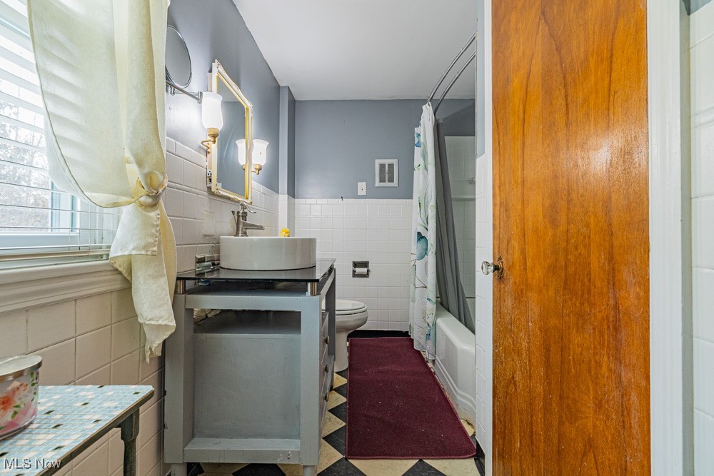 Rayen Companys - Residential