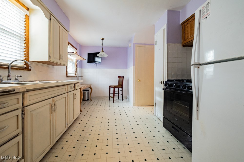 Rayen Companys - Residential