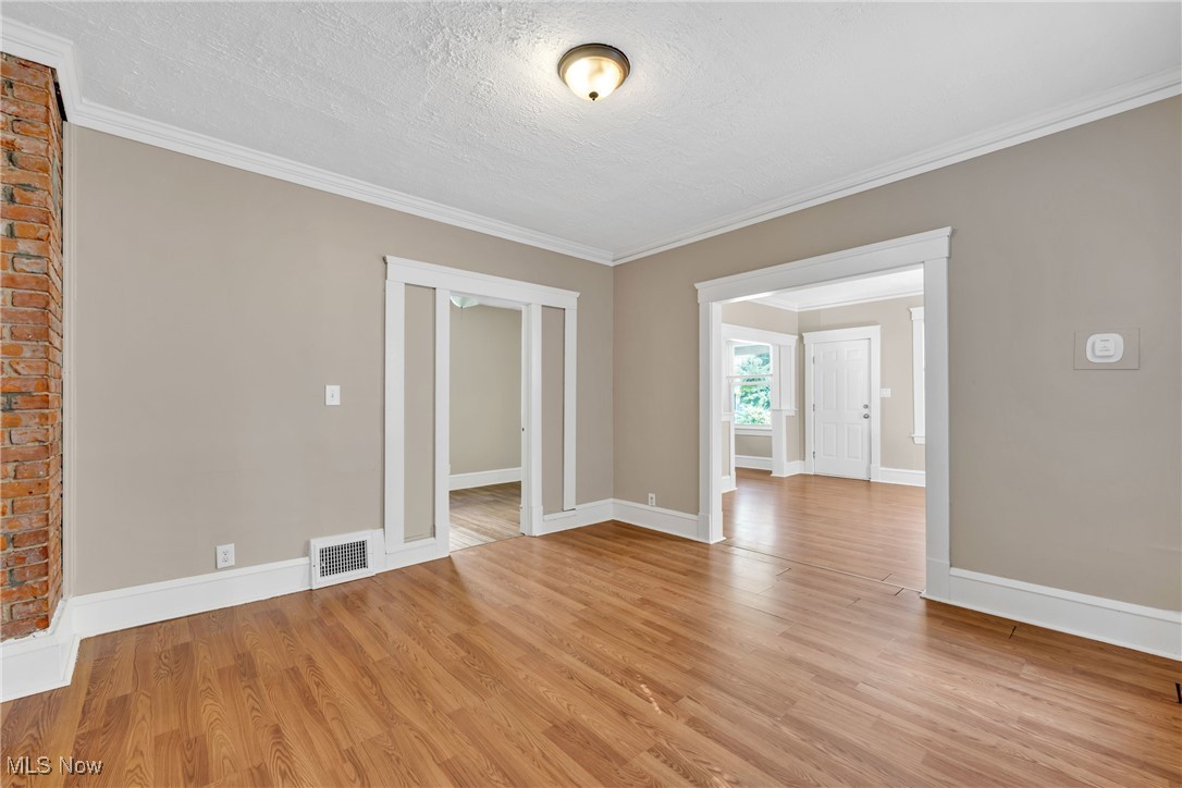 James M Hoyts - Residential