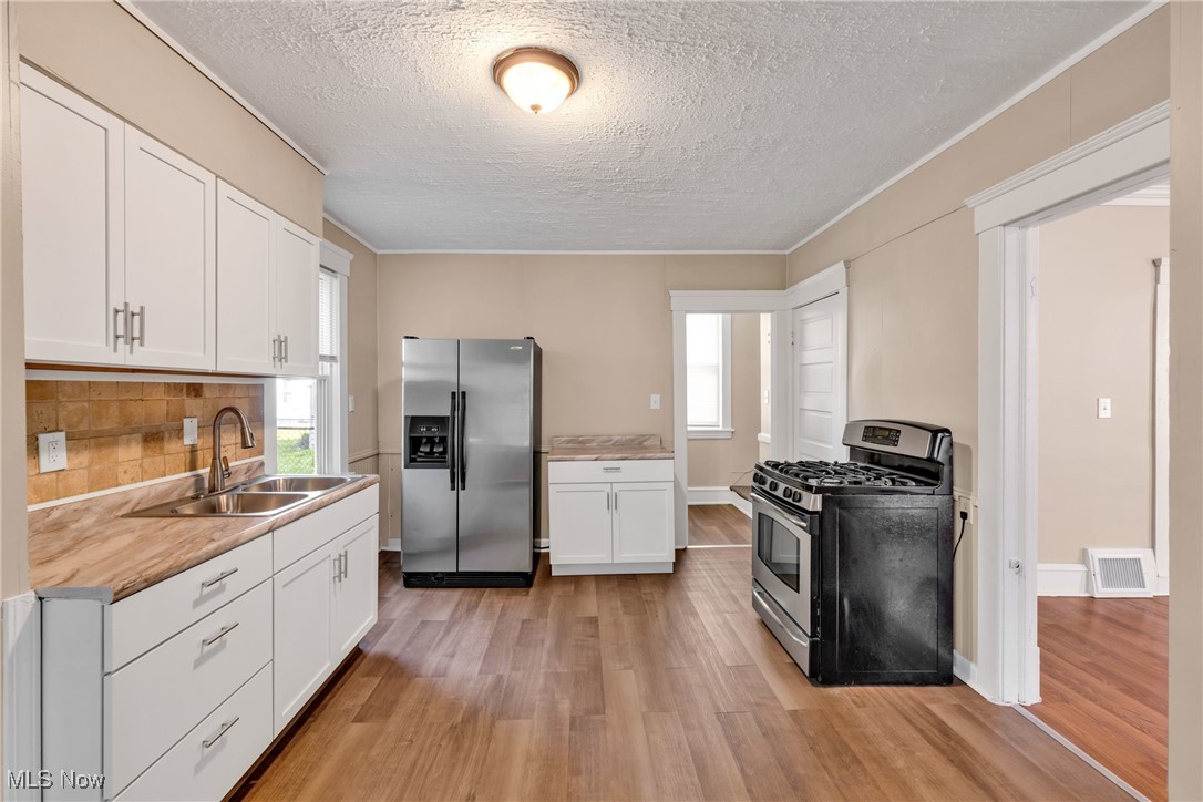 James M Hoyts - Residential