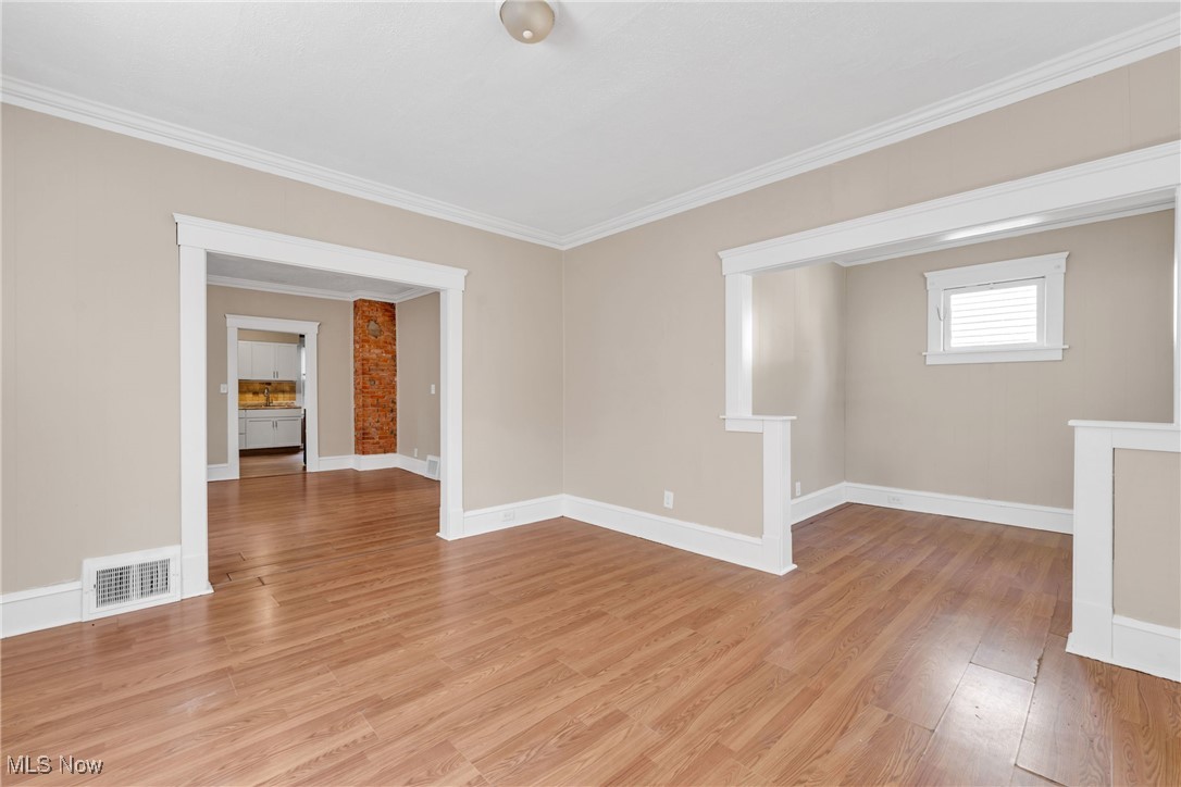 James M Hoyts - Residential