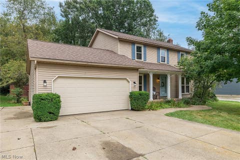 Homes For Sale - 13340 Cinnamon Lane Ave. Avenue<br/> Mogadore, OH 44260