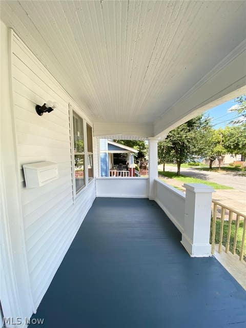 Tiny photo for 576 Kling Street, Akron, OH 44311 (MLS # 5239305)
