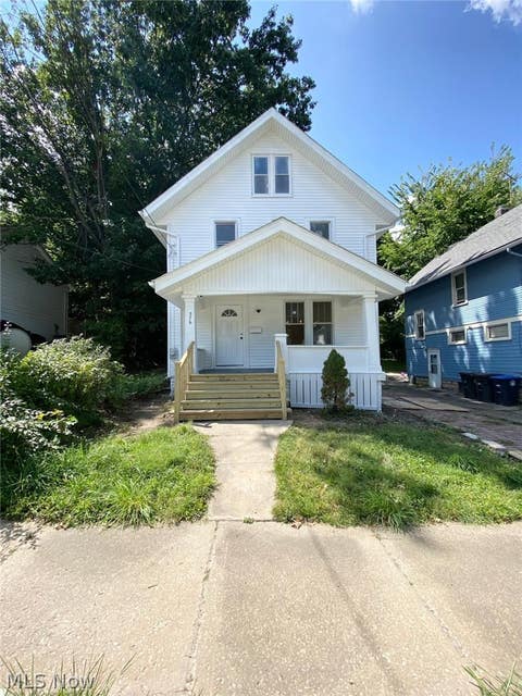 Photo of 576 Kling Street, Akron, OH 44311 (MLS # 5239305)