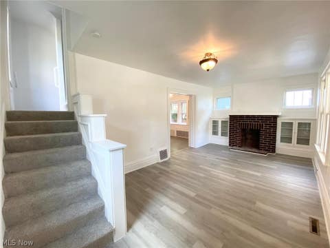 Tiny photo for 576 Kling Street, Akron, OH 44311 (MLS # 5239305)
